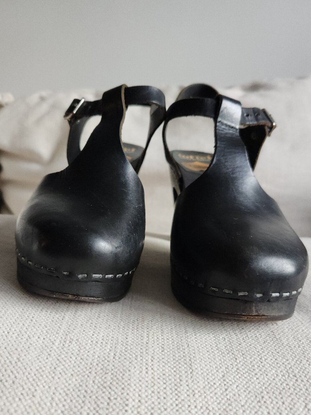 Swedish Hasbeens Black Leather Wooden Clogs - Sz EU 38 (approx. 7.5) - Picture 5 of 14